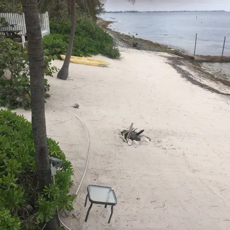 SPACIOUS  OCEAN FRONT PROPERTY-RUM POINT DRIVE w/Private Beach. Pet Friendly....