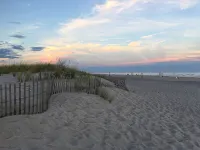 Hamptons Waterfront- On A Sandy Beach- Relax & GetawaySH) - Beach