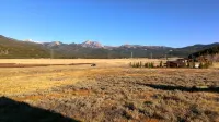 Bean's Lodge, sleep 9, fully equip near WYellowstone, easy access to all spots - Alphydda