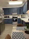 Cozy1King1Queen1.5bth2min Frm UpTown - 3-Star
