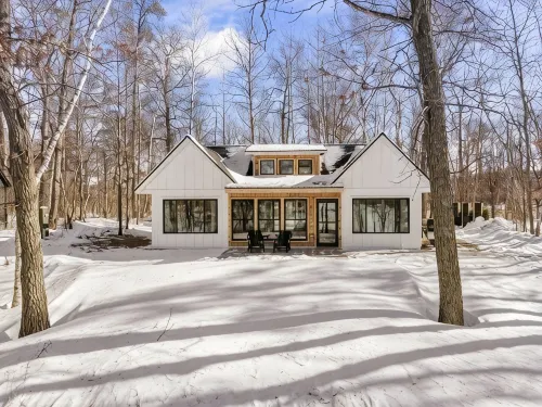Cozy Cabin w Hot Tub, Fireplace, Near Nisswa and Crosslake