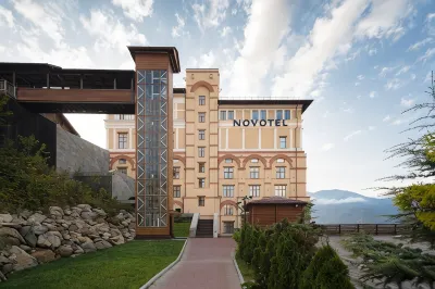 Novotel Resort and spa Krasnaya Polyana (Новотель Резорт и спа Красная Поляна) Отели в г. 