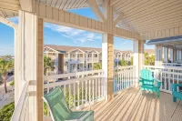 Poolside Canalside Standalone 3BR 3.5BA @The Breezeways across from Balli Beach - 4-Star