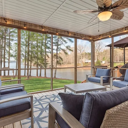 Dog Friendly, 370+ ft of Waterfront, Dock Access and Kayaks!