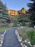 Keystone Ski area, Epic mountains views, Ground floor condo, short walk to lift