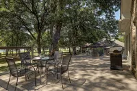 Lake Fork Premium Waterfront Retreat  - Fishing Boat Ramp Kayak Boat Dock/Slip - Homestays