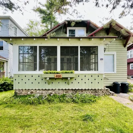 Saranac Lake Village Cure House