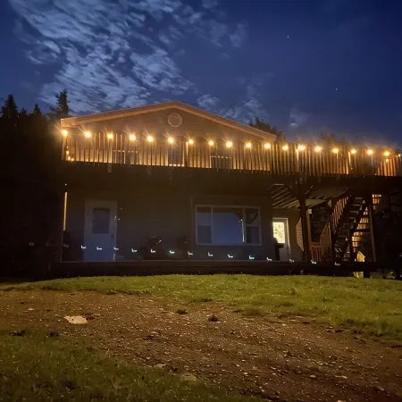 (Meat Cove)Hines Ocean View Lodge