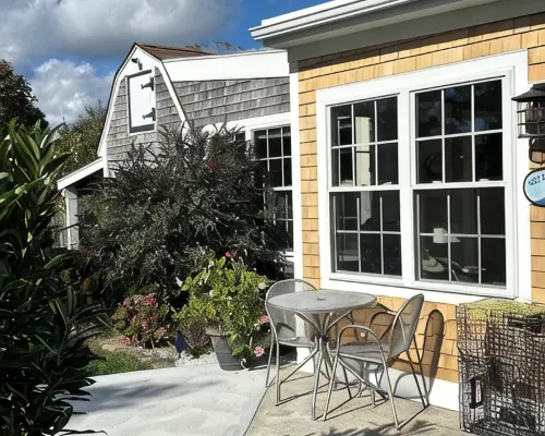 Cozy, clean, relaxing beach cottage awaits you!! Hotele w: Fairhaven