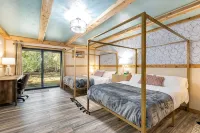 Creekside Retreat Near Olympic NP: Hot Tub, Sauna and Firepit