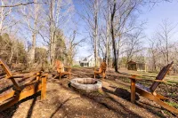 Creek-side retreat in the woods, perfect for families seeking quality time - Homestays