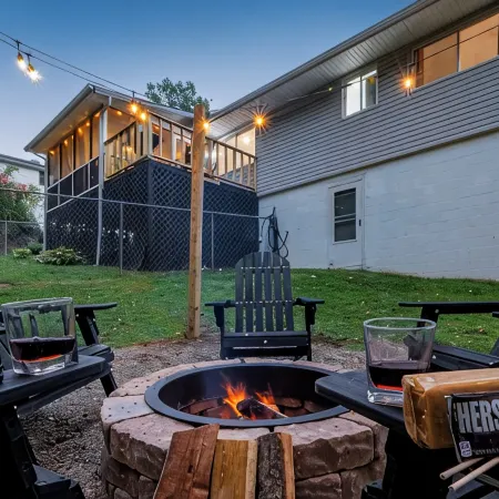 #VelvetHill#NewRiverGorge#HotTub#Gameroom#PetFriendly#FirePit#KidsArea#Bbqgrill