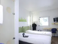 Ibis Budget Narbonne Est - parking