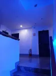 8 ZHENSEN INN