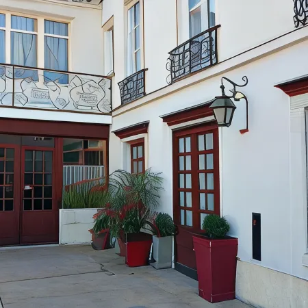 Hôtel du Cheval Rouge
