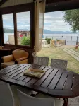 Independent villa with private beach on the lake - 3 estrellas