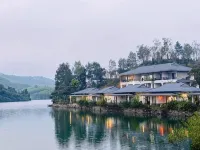 Phong Nha Lake House Resort - Pet friendly