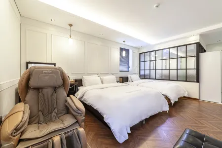 Hotel Stay 53