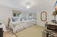 Aug  Sep month available! 2B 2BA  w POOL 4min to Fort Lauderdale beaches . Messi - Villas