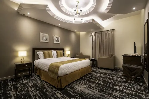 Golden Rose Hotel