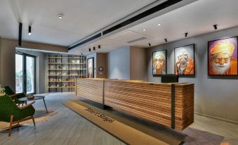 Maison Bucarest Apartments by Olala Homes