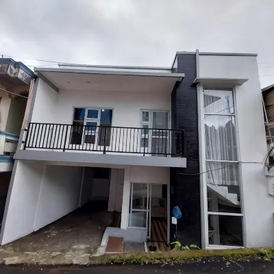 Villa Kumudini's Hotels near Gapura Bts. Wonosobo - Banjarnegara Dieng Plateau
