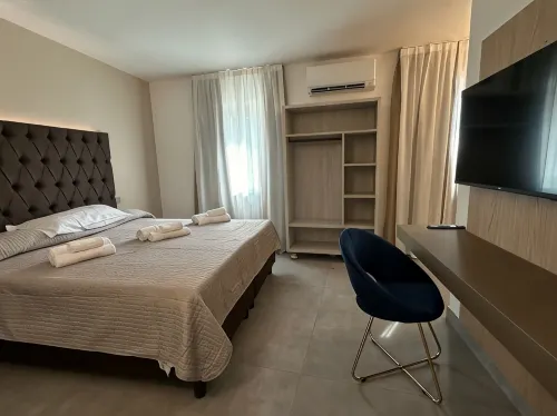 House with garden and private parking. Cellar and sauna - Wi-Fi