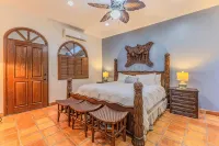Peaceful and Spacious Villa Just Steps from the Beach!