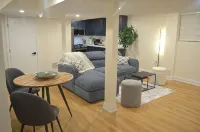 Modern 2-Bed Basement Retreat! - Bungalows