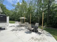 Beach House by the Bay, 9 Car Parking, Linen Included