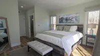 Waterfront Retreat on Annapolis Basin - Private; Hot Tub; Fully Equipped Kitchen - Wi-Fi
