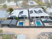 Renmark River Villas and Boats & Bedzzz Hôtels à : Renmark