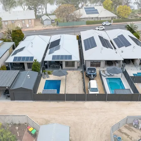 Renmark River Villas and Boats & Bedzzz