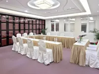 Grand Puncak Lestari Hotel - parking