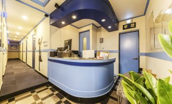 W Mini Hotel - Hostel