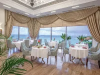 Merit Royal Premium Hotel - breakfast