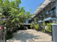 Re-Live Resort - 2-Star