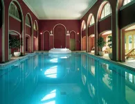 Hartwell House & Spa - parking