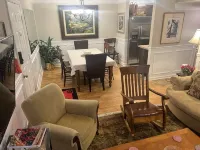Spacious 3 bed 2 bath condo close to Memorial Park, Five-points, & UGA in Athens - Kitchen