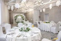 Avrora Hotel - Pet friendly