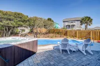 Your Ultimate  Retreat – Steps from Beach with Pvt Heated Pool, Slide & Hot Tub! - 4성급