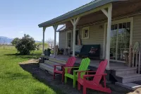 2-Bedroom Cottage 10 Minutes from Downtown la Grande in a Quiet Rural Setting. - 3-Star