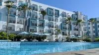 Astara Hotel Balikpapan - Pool