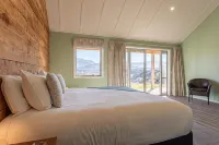 Shotover Country Cottages - Tiny houses