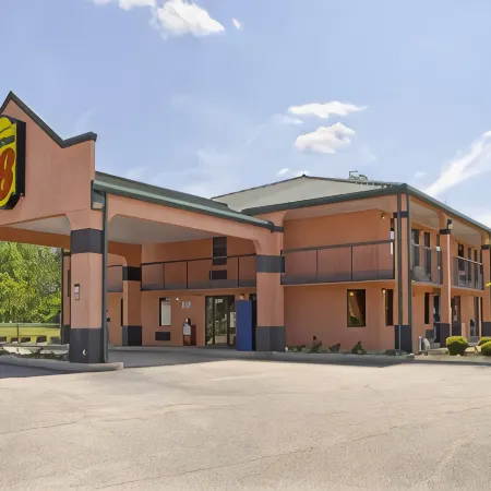 Super 8 by Wyndham Dothan