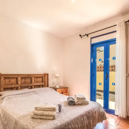Unique Moroccan  style detached villa with  private pool n a prestigious area!