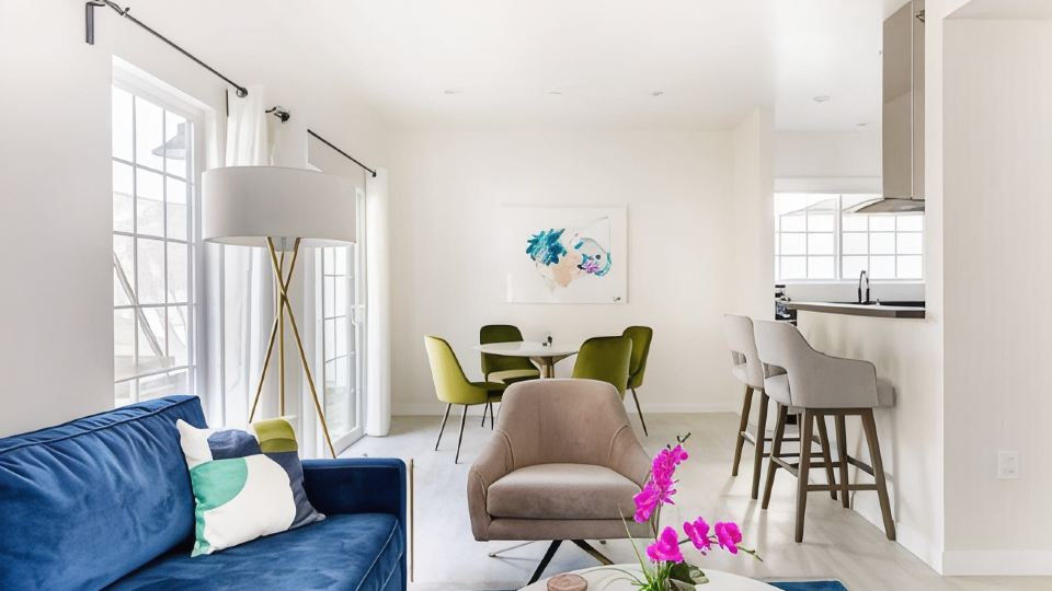 NoHo Toluca Lake Luxury Near Universal Studios