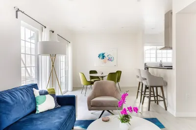 NoHo Toluca Lake Luxury Near Universal Studios Hotels in Universal City