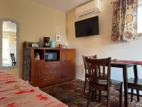 Tranquilo Guest Suite in the North Valley, close to I-40 and Old Town - Condos