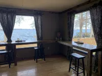 Lakeside Lodge Reelfoot Cozy Waterfront w Greatview 3Bdrm 2BTH Wifi Bartop Table - 3-Sterne